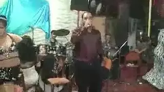 حفلة جزيرة إباحية قاسية: أحر الراقصات في ملابس نارية