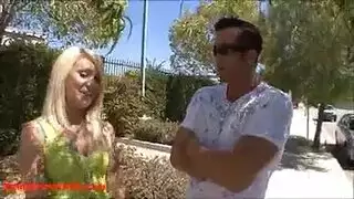 نجوم بورن ذكور عالميون في مشاهد صريحة