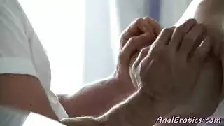 هل حلمت دائماً بالجنس الشرجي؟ الآن لديها حبيب يعشق المؤخرة