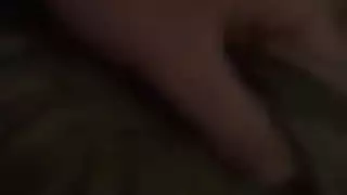 الشقراء الروسية تستمتع بألعاب جنسية مثيرة