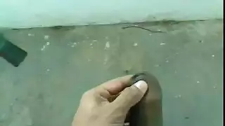 استمناء خارجي ورذاذ منوي في وضح النهار