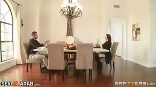 سلسلة خادمة مَصّ القضيب الحلقة الأولى