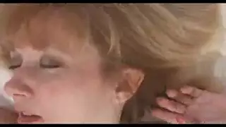 الخط الساخن الخاص للمعلمة – جلسة جنس هاتفي صريحة