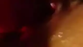 شقراء مدبوغة تأخذ قضيبًا سمينًا في جولة جامحة