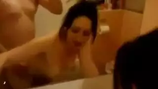 امراة تذهب للطبيبة لمعالجة كسها