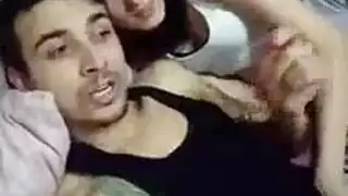 بورن تركي حار: مثلية ثلاثية مع إيلاج مهبلي مزدوج