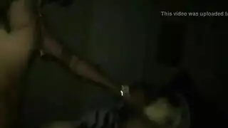 استعراض الأقدام بالجوارب: لقطات مقربة لمص الأصابع الإباحي