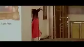 زوجة الأب ذات النظارات تمص قضيب ابن زوجها