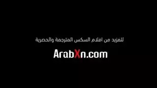 خيانة إباحية: جوردي يقذف داخل المراهقة الجديدة المجاورة