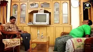 يتحرش بطلابه