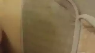 أم عامرة ذات نظارات تتوسل لزوب عميق