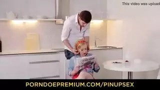 قذف داخل المهبل لكلتا الشقيقات بعد الجمعية الجنسية
