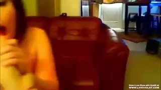 أوgy سحاقي بحزام مع حوريات سمراء