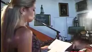 ضخ السائل المنوي عميقاً في فتحتها المغربية