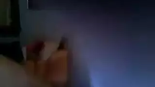 فتاة ممتلئة تمارس الجنس مع عدة رجال في جنس جماعي نهاري