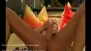 لعبة جنسية قاسية مع نجم إباحي شقر