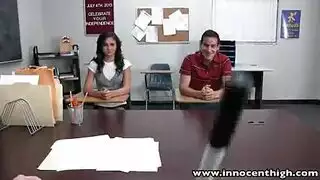 بنت في المدرسة تمص زبpogjdeboe2ax