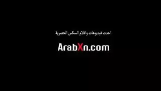 عودة إلاهة الصدر الطبيعي الكبير في مشهد إباحي قوي باختراق مزدوج