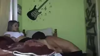 ضرب شرجي عميق: نيك مؤخرة ضيقة كالعذراء