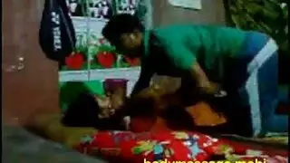 فرج مصري ناضج يستحوذ على قضيب شاب