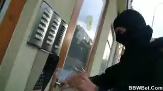 ‫الجماع المحظور في المزرعة: شهوة الحيوانات مُطلَقة